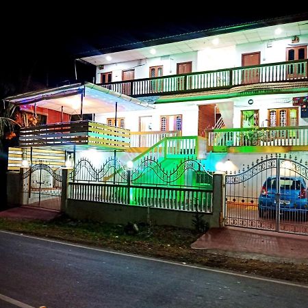 White Pearl Homestay Порт-Блэр Экстерьер фото