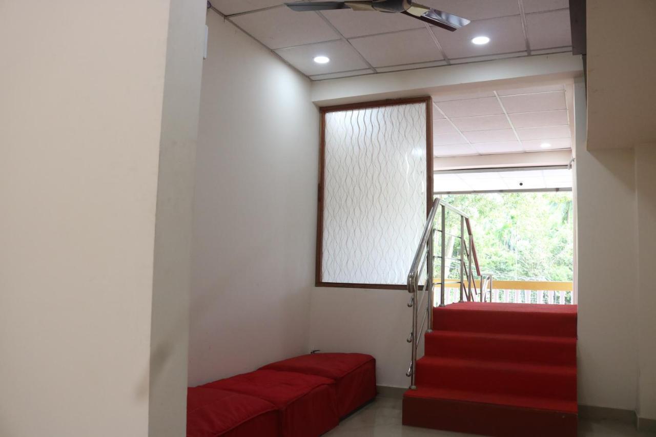 White Pearl Homestay Порт-Блэр Экстерьер фото