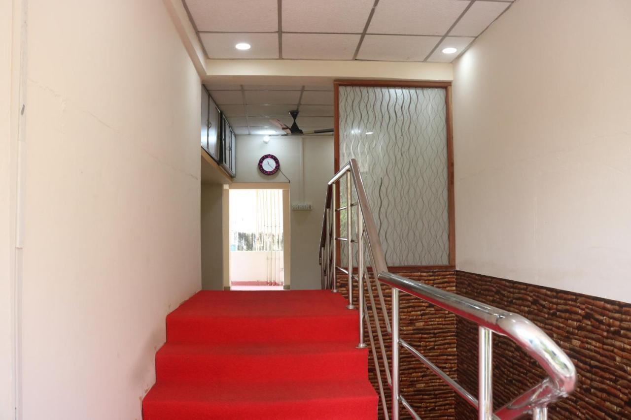 White Pearl Homestay Порт-Блэр Экстерьер фото
